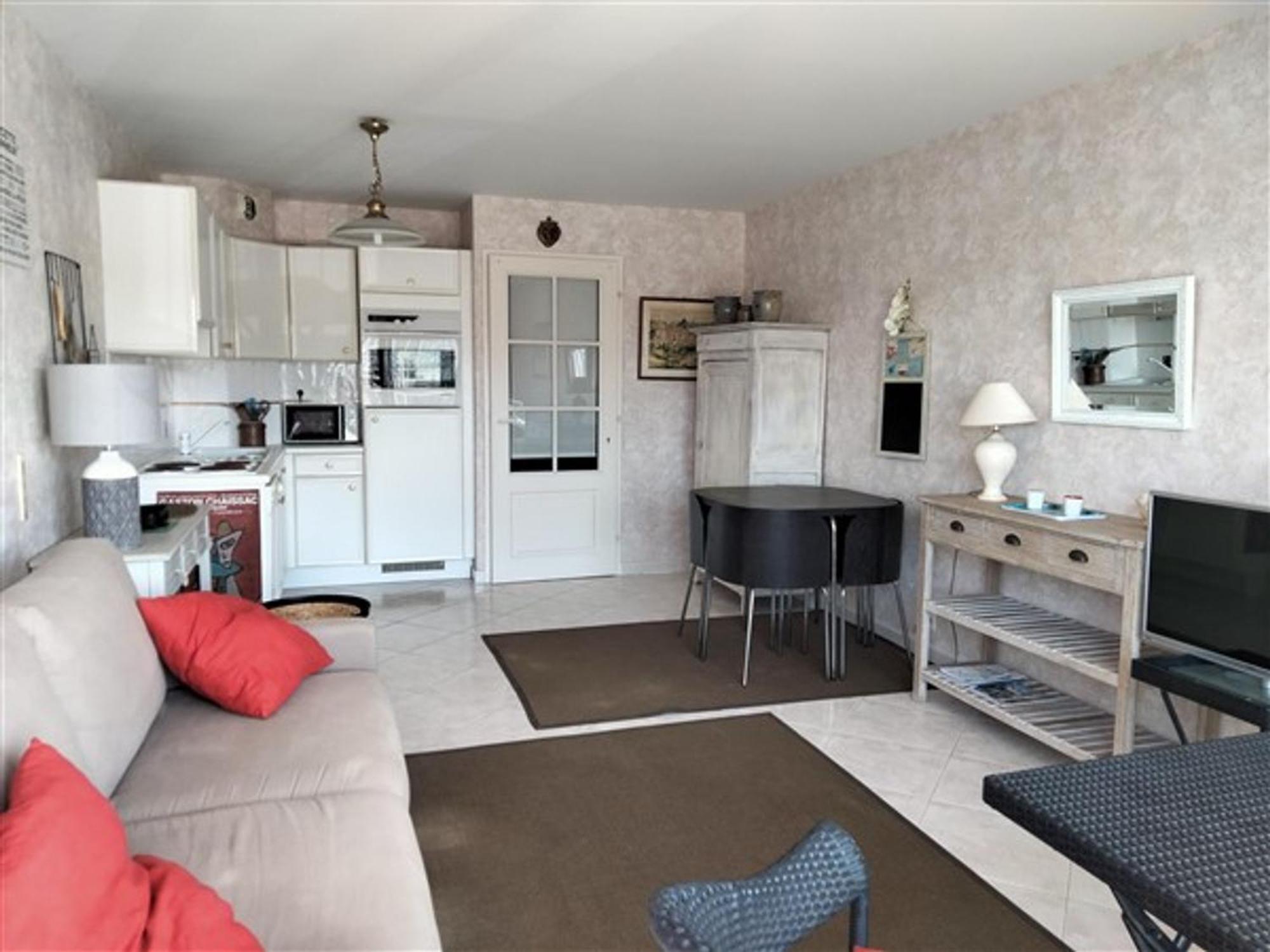 Studio Alcove - Face Au Chenal, 50M Plage/Port, 700M Centre-Ville, Capacite 3 Pers., Confort Moderne - Fr-1-331-202 Les Sables-dʼOlonne Exterior foto